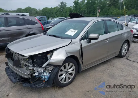 2015 Subaru Legacy 2.5I Premium из США, поврежденный, VIN 4S3BNAC68F3003770